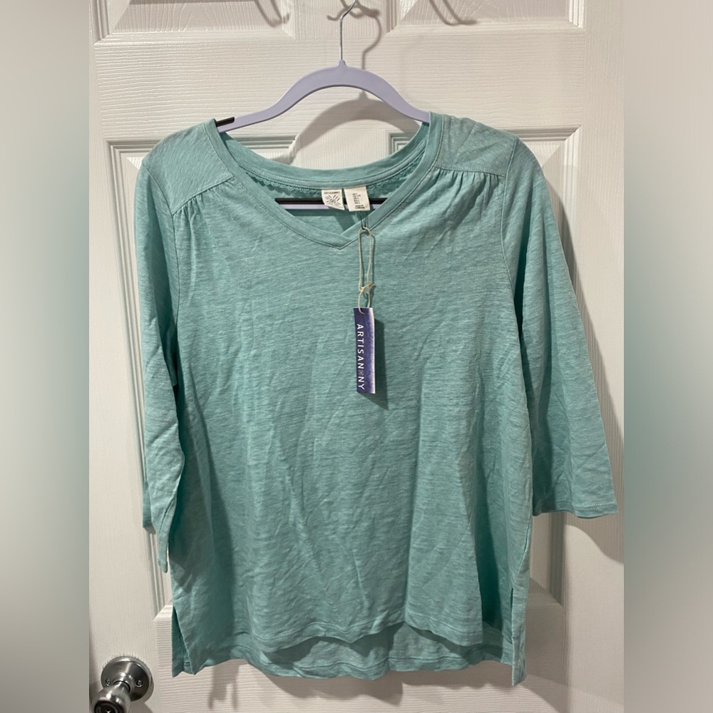 NWT Artisan Way 100% linen women’s top, size L